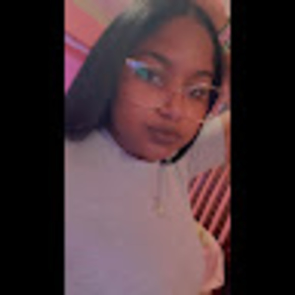 Meet your Posher, Trenice - Picture 1 of 1